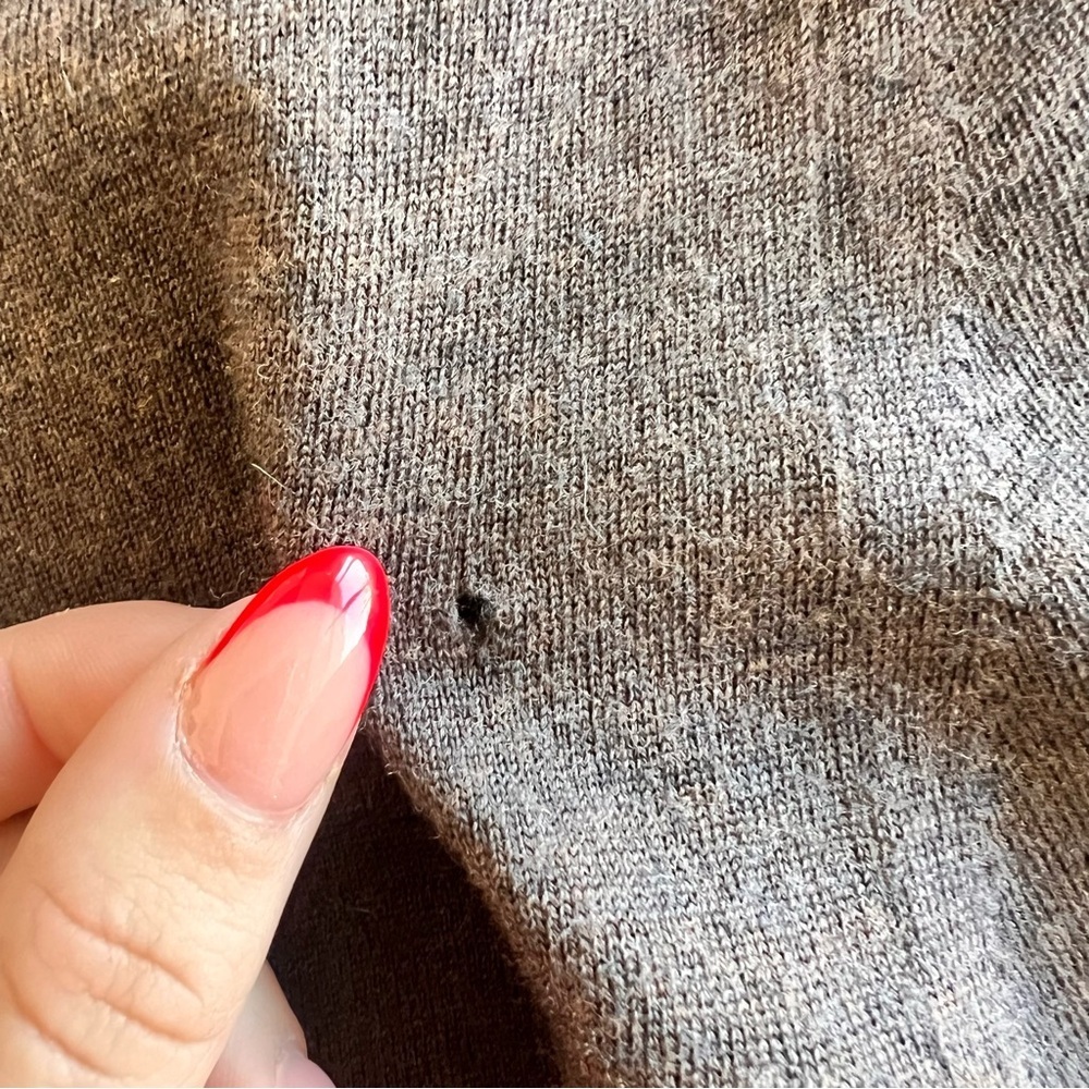 Bloomingdales Men's 100% Merino Wool V-Neck Sweater- Best For A S View 5
